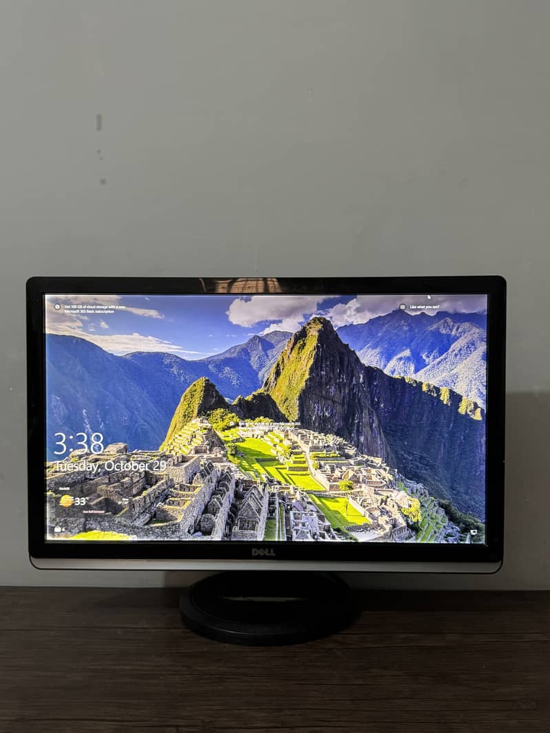 DELL ST2420L 24 inch monitor 0