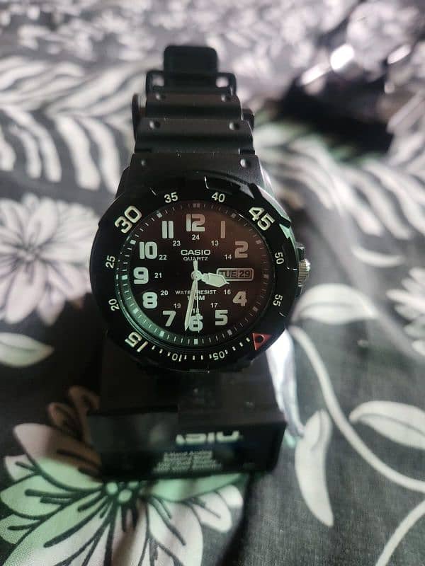 Casio MRW-200H 9/10 condition 1