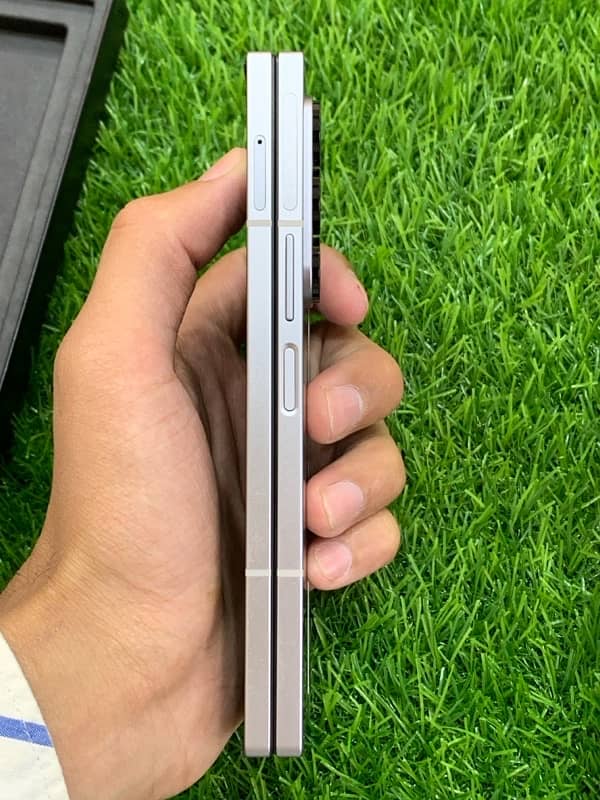 Samsung Galaxy Fold 6 12/256  pta approved 3