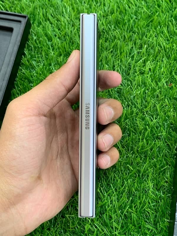 Samsung Galaxy Fold 6 12/256  pta approved 5