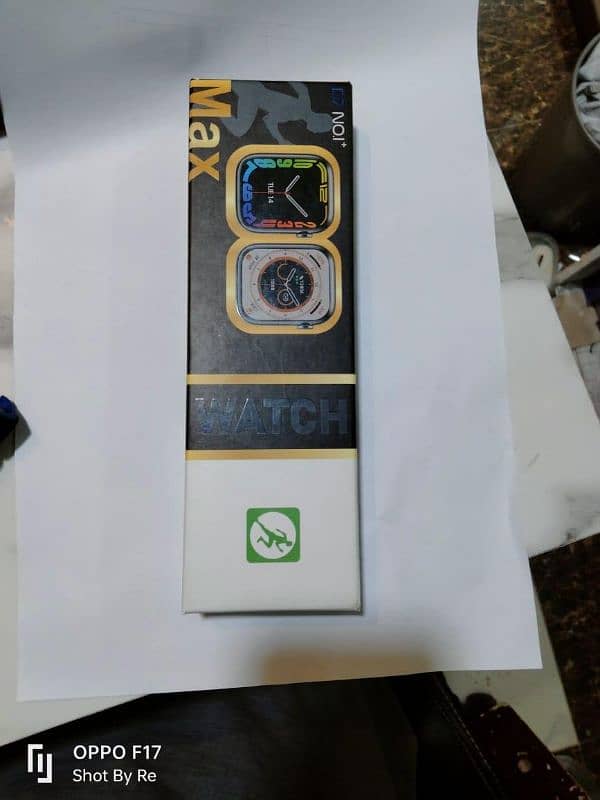 Smart Watch with 1 strap. (DELIVERY ALL OVER PAKISTAN). 2