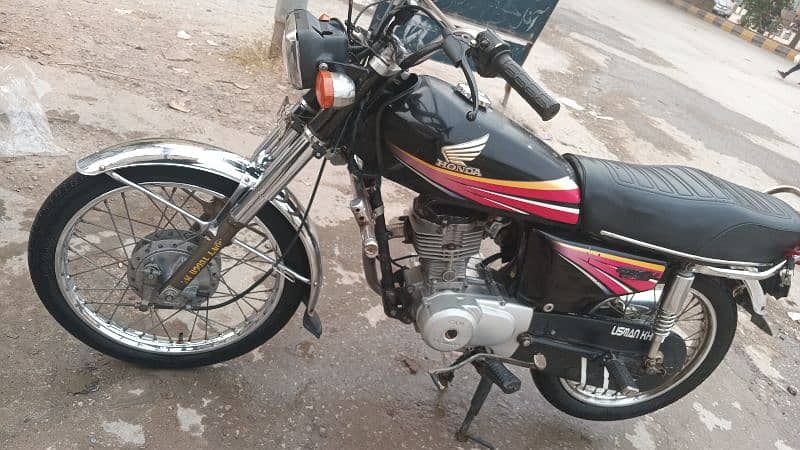 Honda 125 used model 2011. . . 0