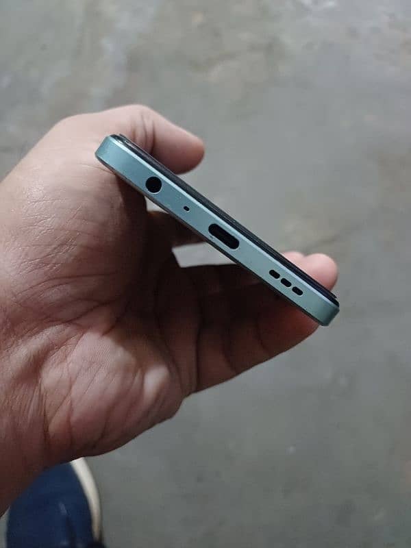 oppo f21 pro 5G 4