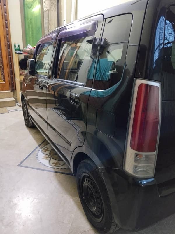 Suzuki Wagon R 2010 4