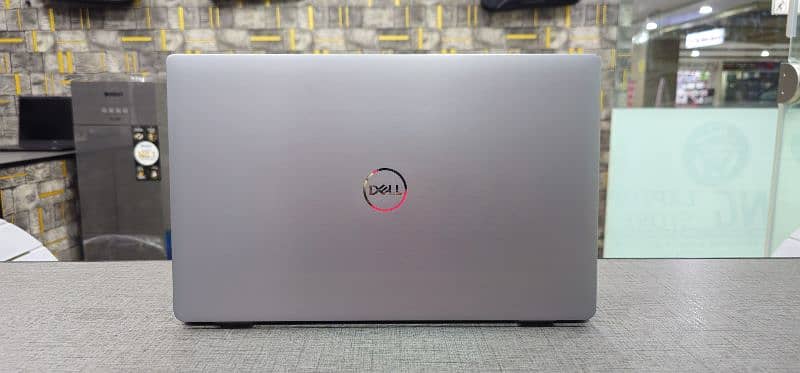 Dell Latitude 9520 Core i5 11th Generation 1