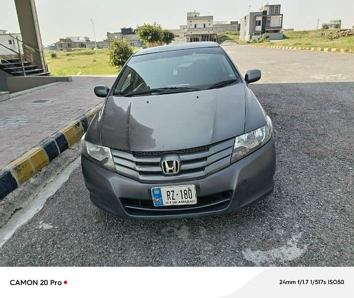 Family Used Honda City 2011 in Excellent condition for Sale 5