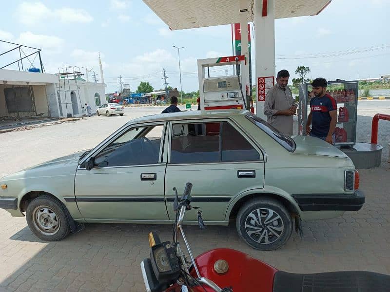 Nissan Sunny 1984 7