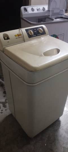 Super Asia washing machine in good condition