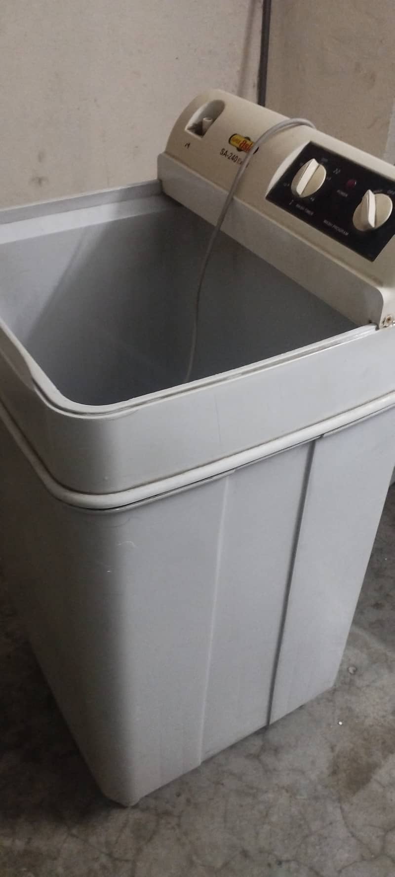 Super Asia washing machine in good condition 1