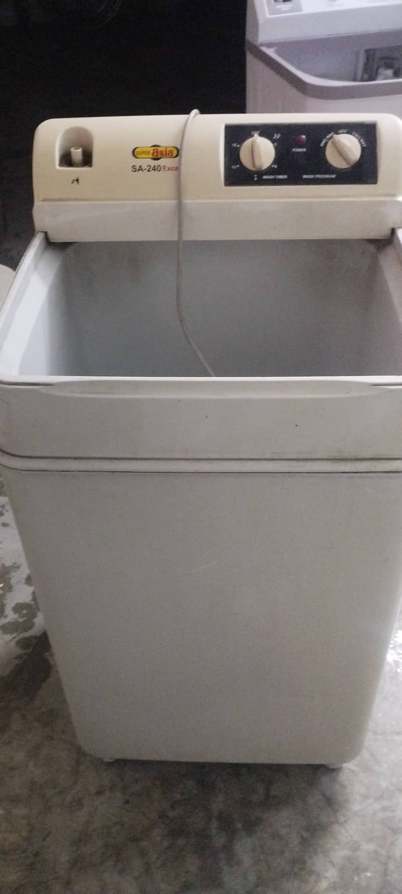 Super Asia washing machine in good condition 2