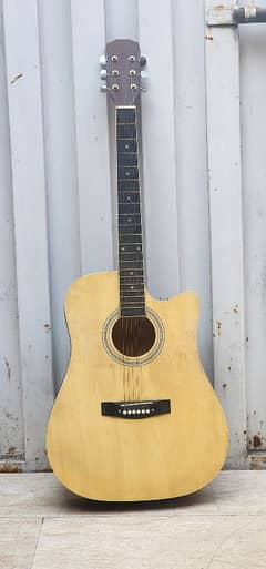 10/10 condition guitar for sale