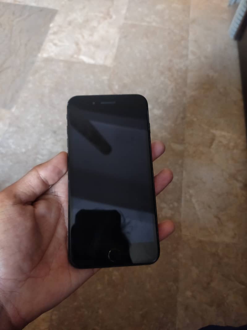 iPhone 8 Plus (Non Pta) 3