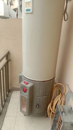 General 35 gallon electric and gas geaser for sale