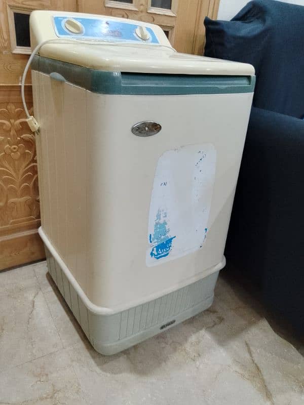 dryer for sale , used but not too much 1