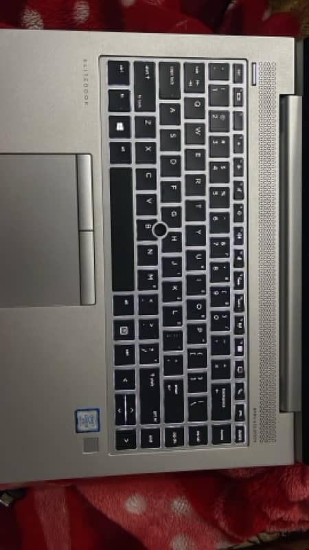 HP elitebook 840 G6 1