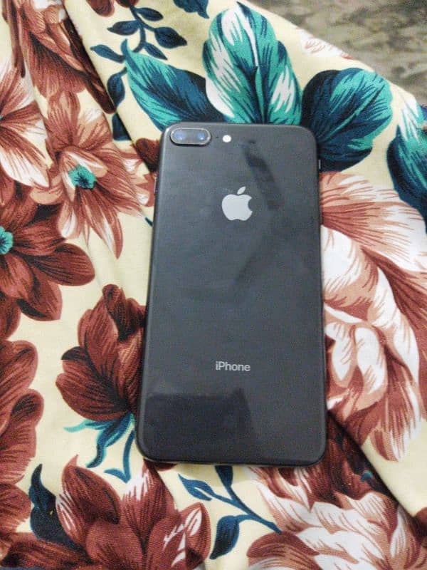 I phone 8 plus LLA model non pta 256 0