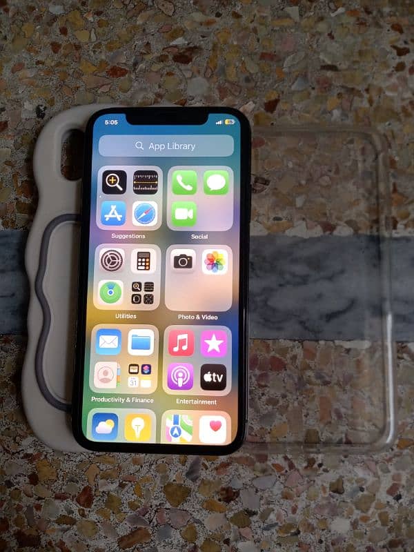 iPhone x 256 GB PTA face ID to tune okay urgent sale 6