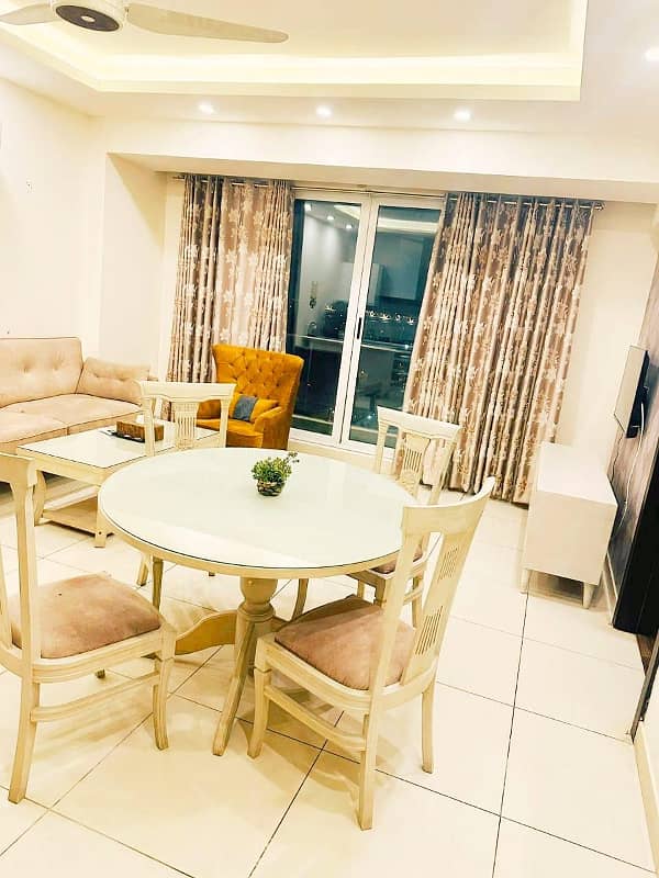 Daily basis 1 BHK furnished Luxurious apartment available 4