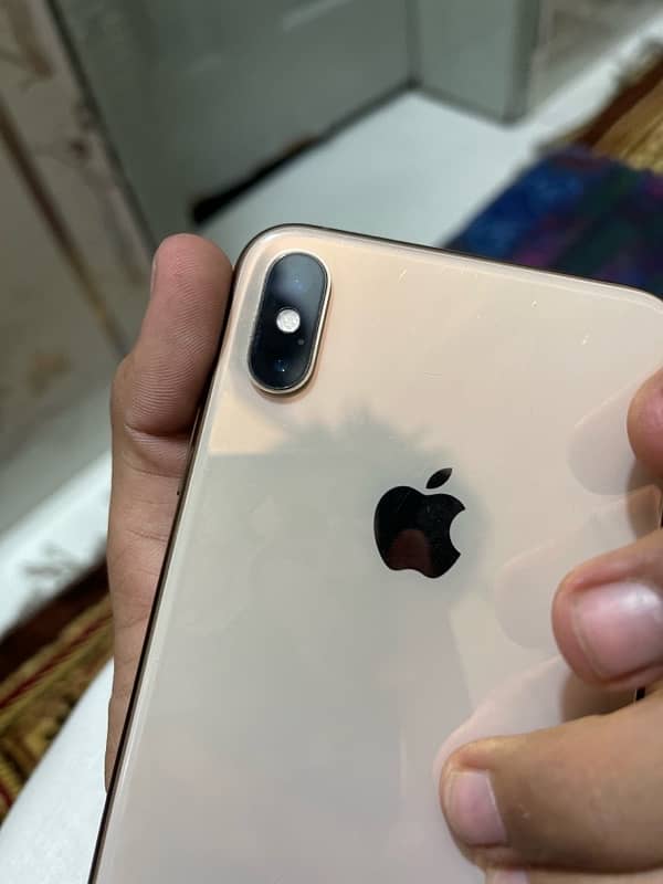 xs max 6