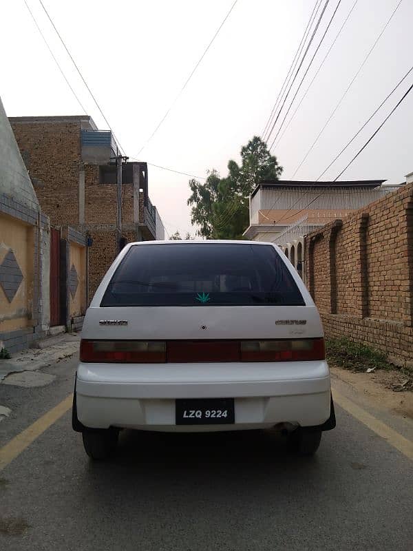 Suzuki Cultus VXL 2005 3 pieces touching 2