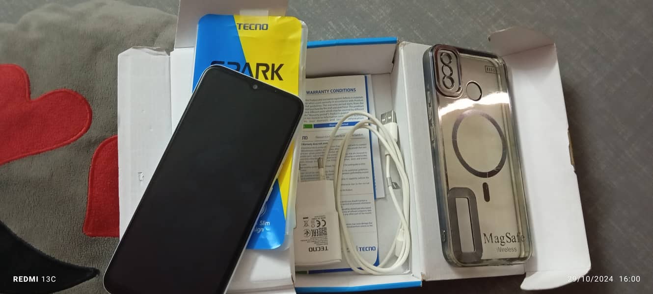 Tecno spark 6 go 1