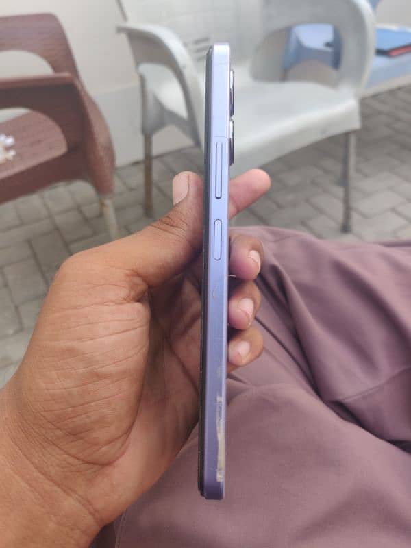 vivo y17 s 4