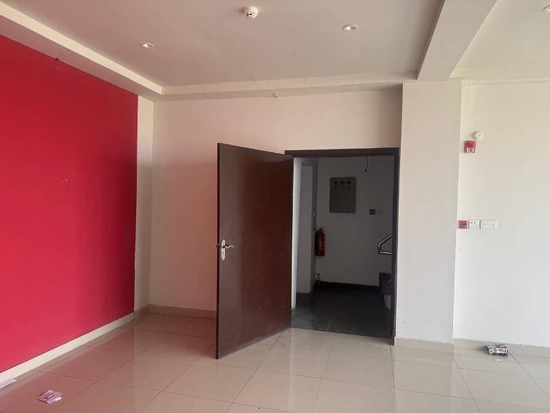 8 Marla Floor available for rent in DHA Phase 3 1