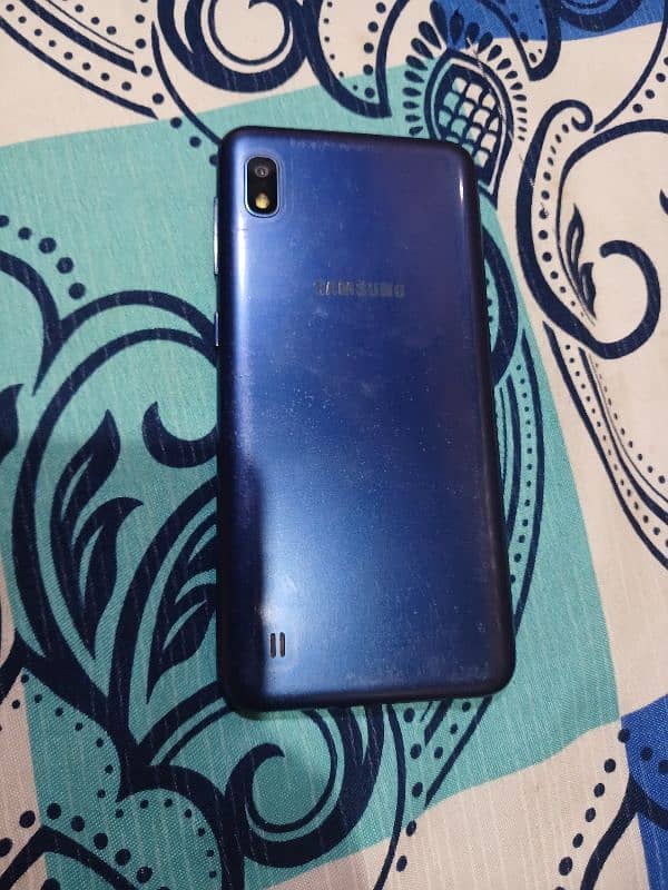 SAMSUNG A 10 6