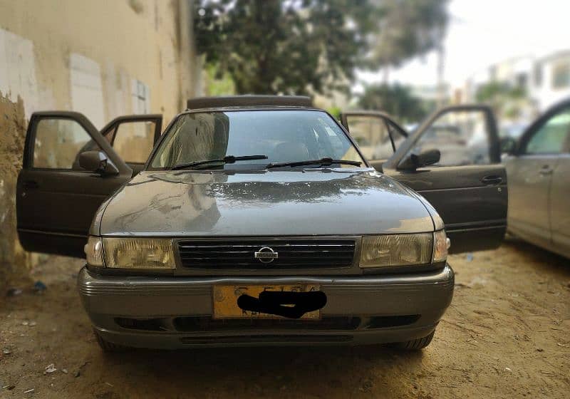 Nissan Sunny 1990 1