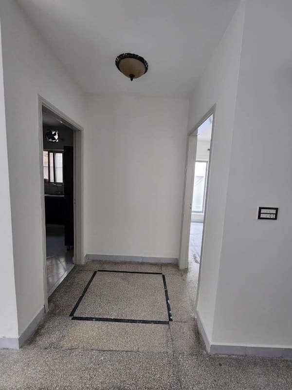 10 Marla Eden House With Gas Available For Rent In Lake City Sector M7A 8