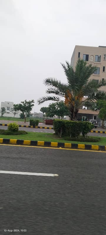 20 Marla Plot Available At Hot Location Near To park Mosque & Commercial At Reasonable Price In New Lahore City phase 3 6