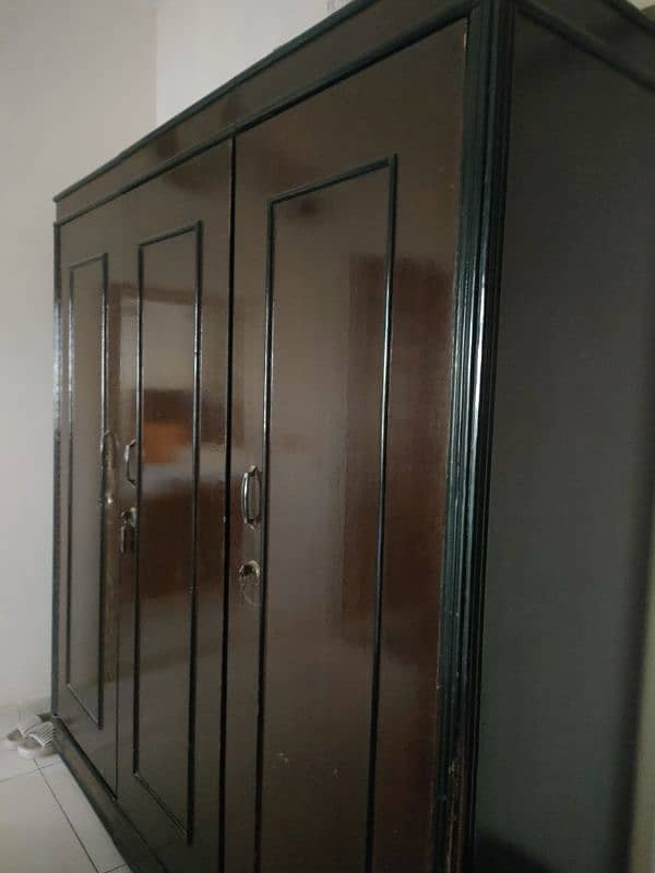 Pure Wood King Bed & Wardrobe Urgent Sale 2