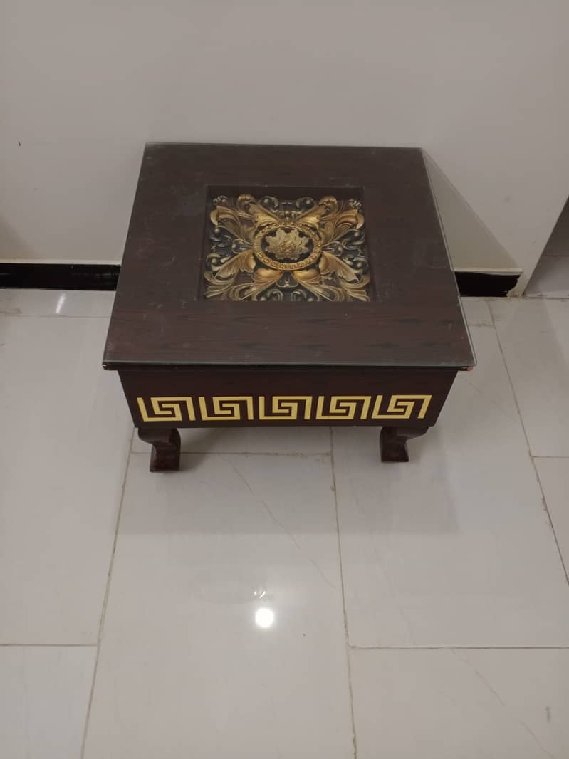 Centre table Rs. 7000/=(03471236779) 3