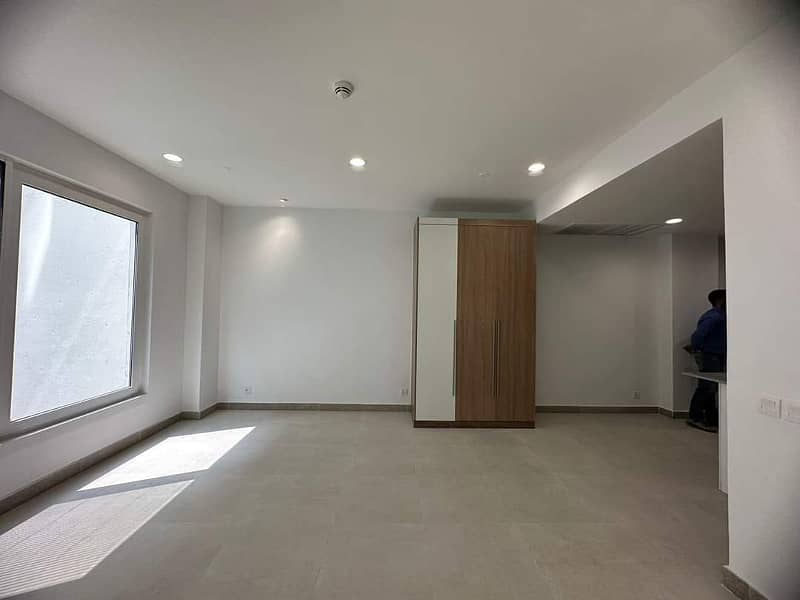 3 Bed Room Brand New Apartment In Penta Square 14