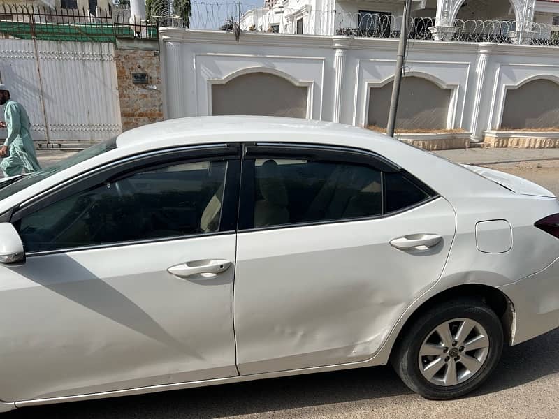 Toyota Corolla Altis 2015 13