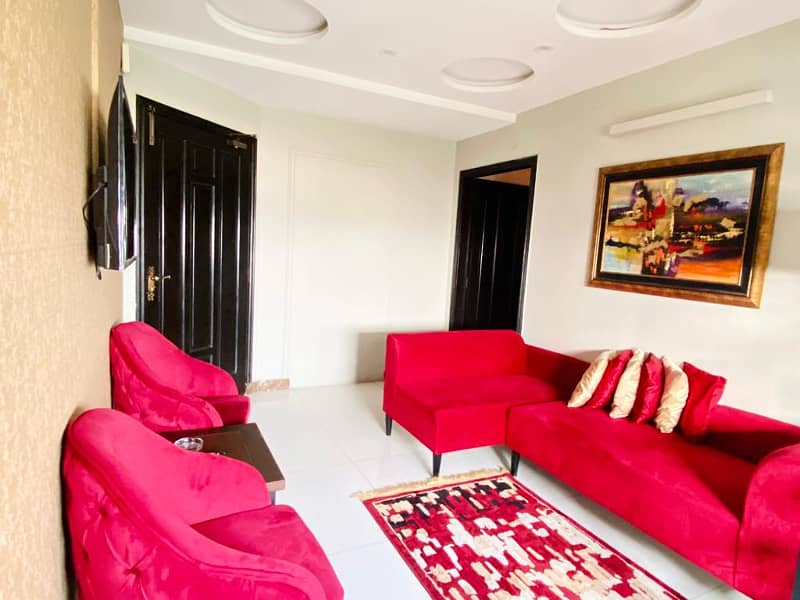 Luxury Studio/1 BHK/2 BHK available on daily basis 2