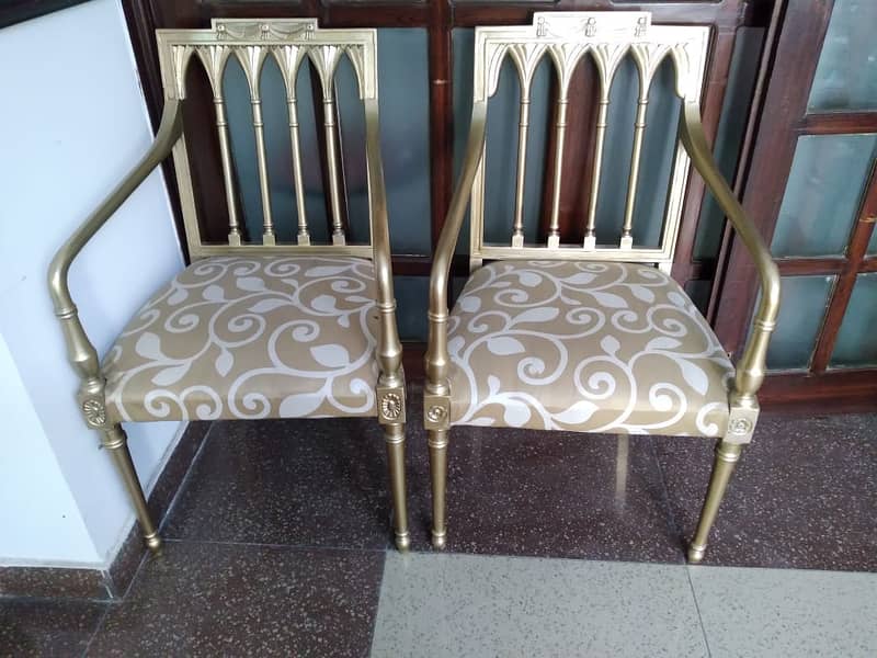 Bedroom chair set 0