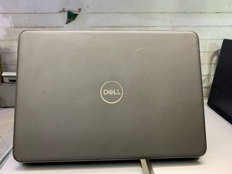 DELL Latitude 3310 Touch 1