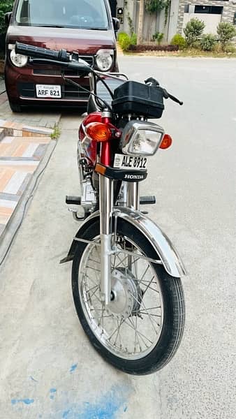 Honda CG 125 red 3