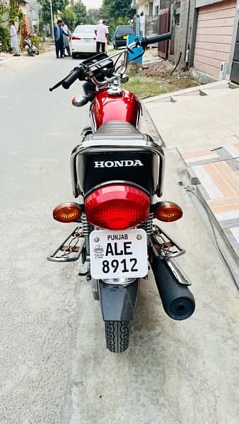 Honda CG 125 red 6