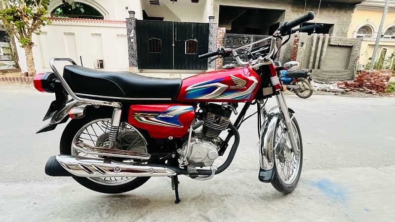 Honda CG 125 red 9