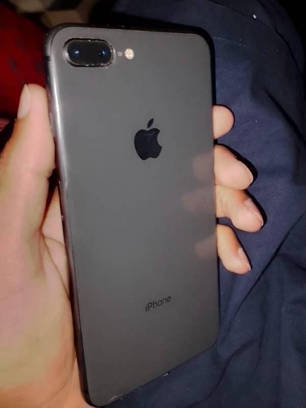 Apple Iphone 8 Plus 0