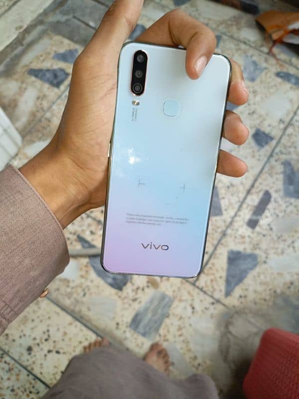 vivo Y17 1