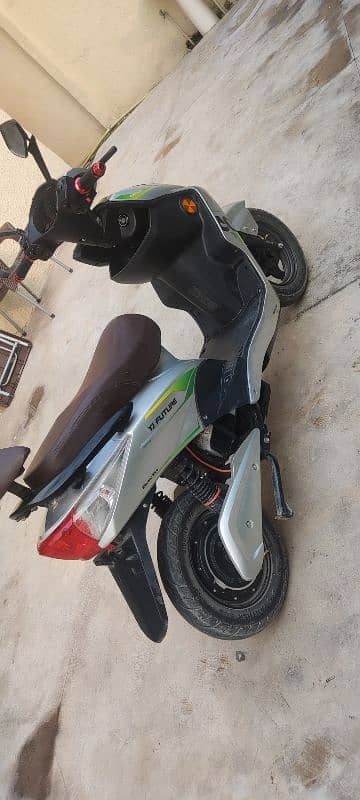 Electric YJ Future Mehran bike 3