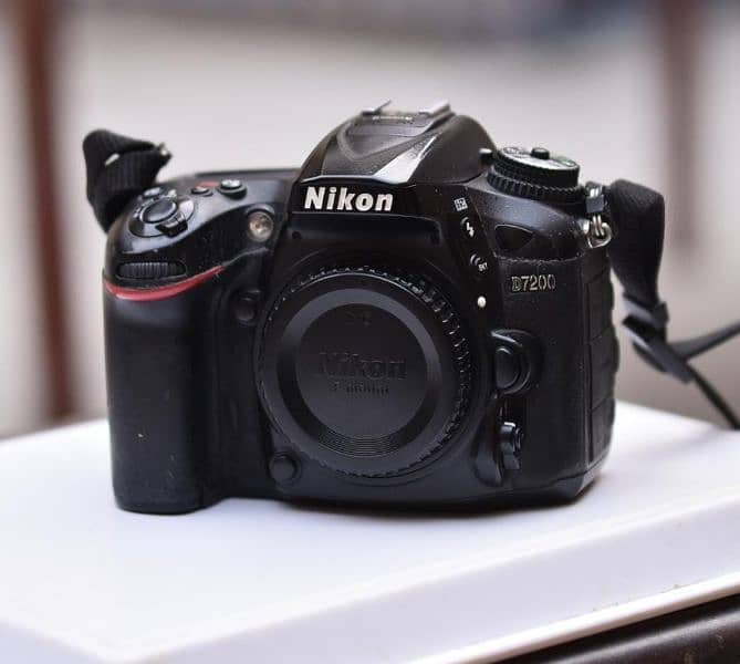 Nikon D7200 body only 5