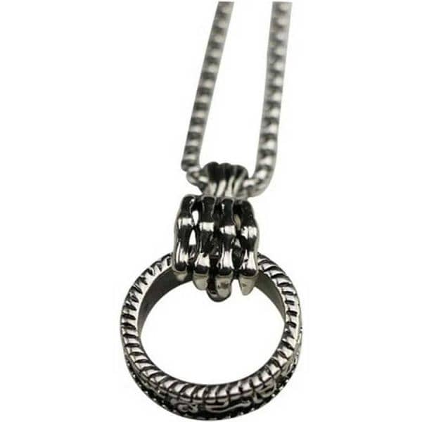 Elegant Ring shaped pendant 1