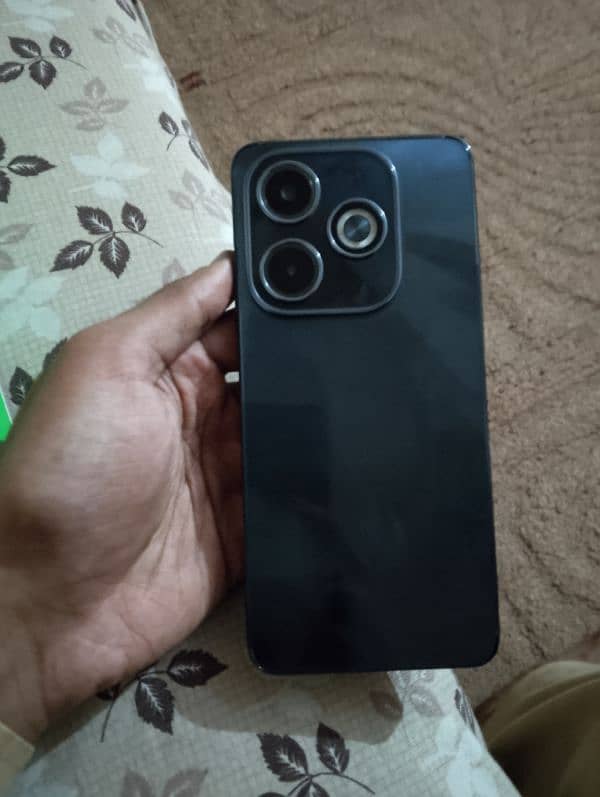 Infinix hot 40i 8+8/128 condition brand new  03219290089 6