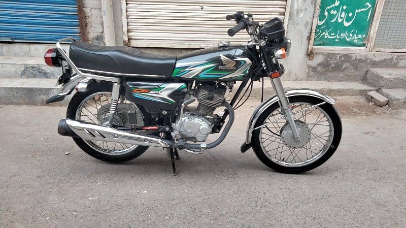 HONDA CG 125 2023 model August 2023 purchase 10