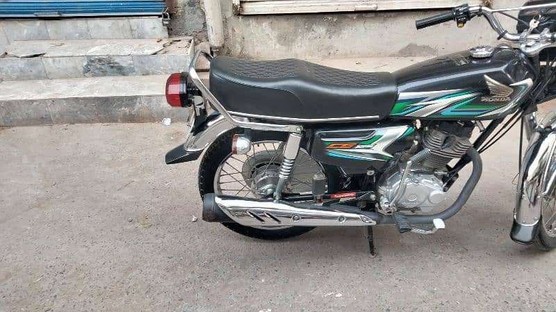 HONDA CG 125 2023 model August 2023 purchase 12