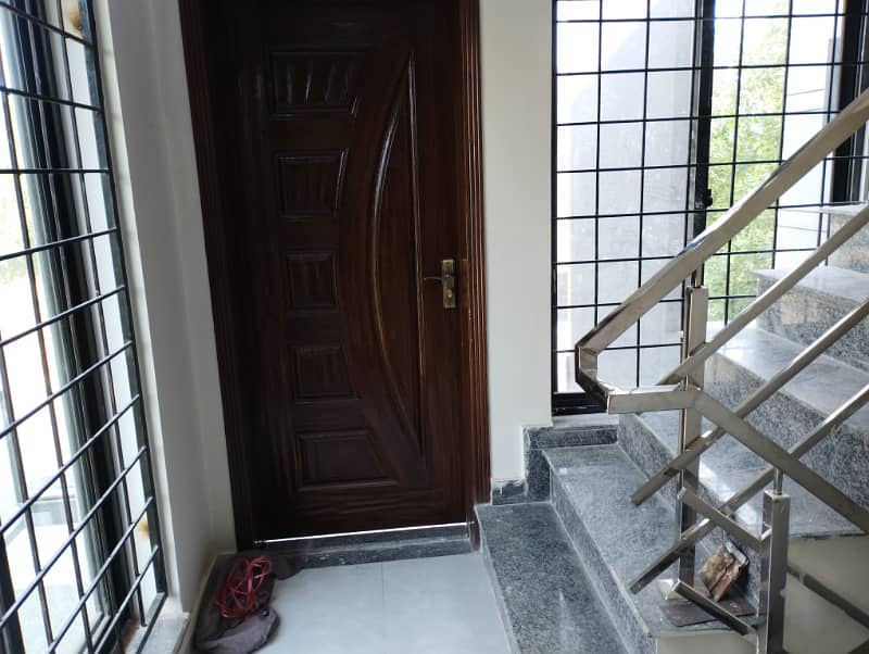 upper portion for rent northern block 3